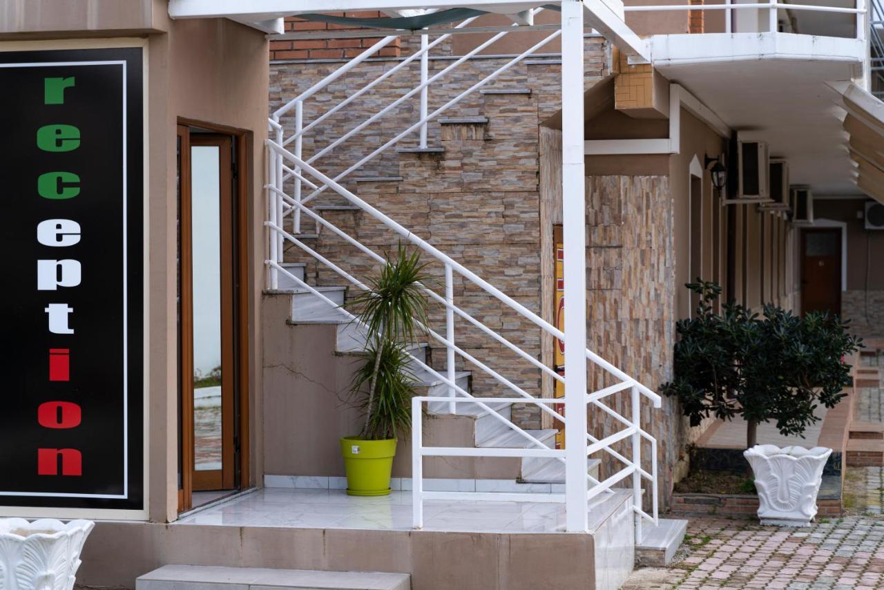 Radhimë Dolce Italia Residence المظهر الخارجي الصورة
